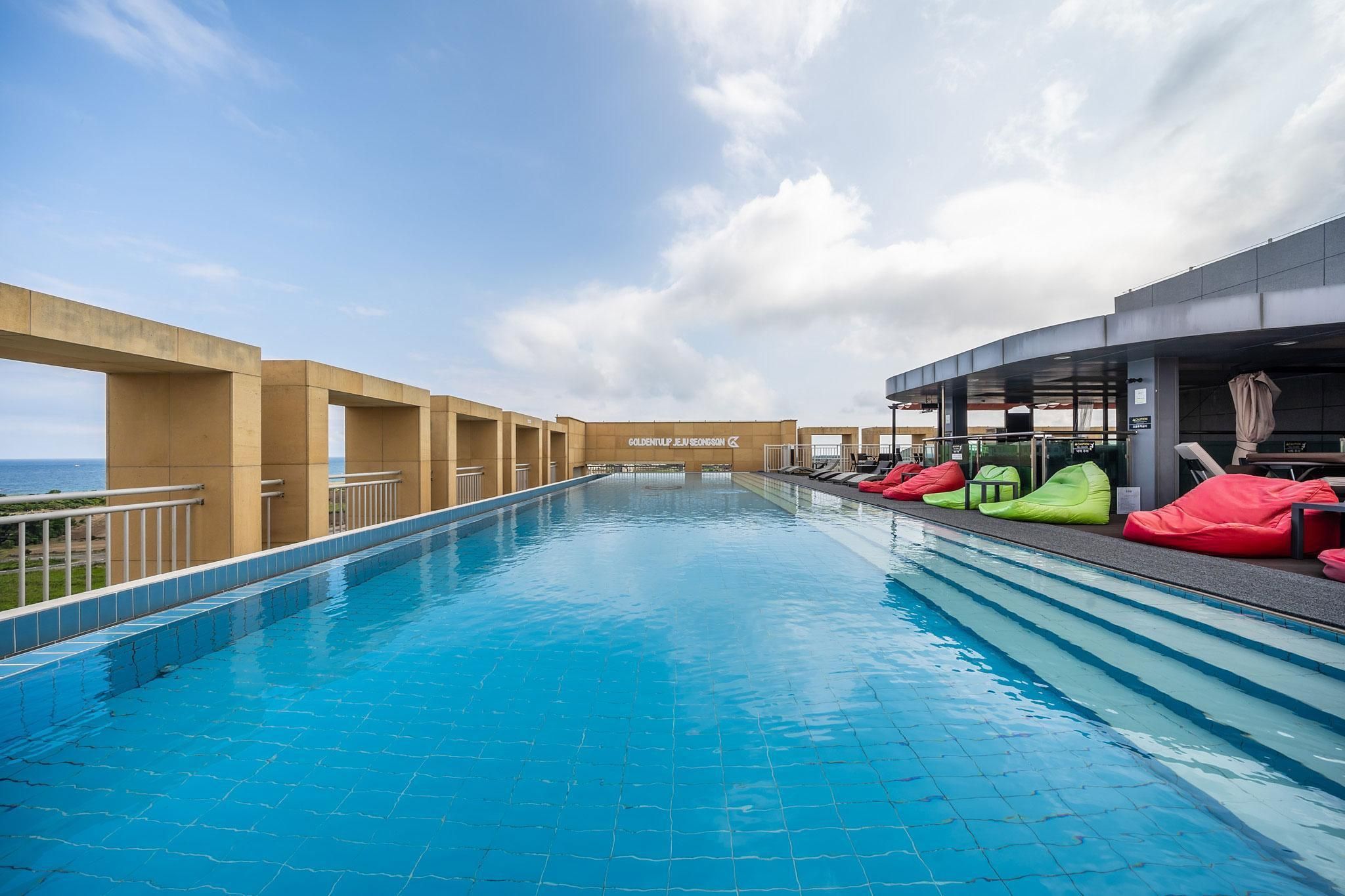 K-TREE Jeju Seongsan exact-property 屋頂泳池實景