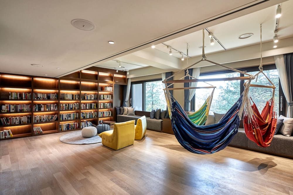 라운지 / Expedia Group image