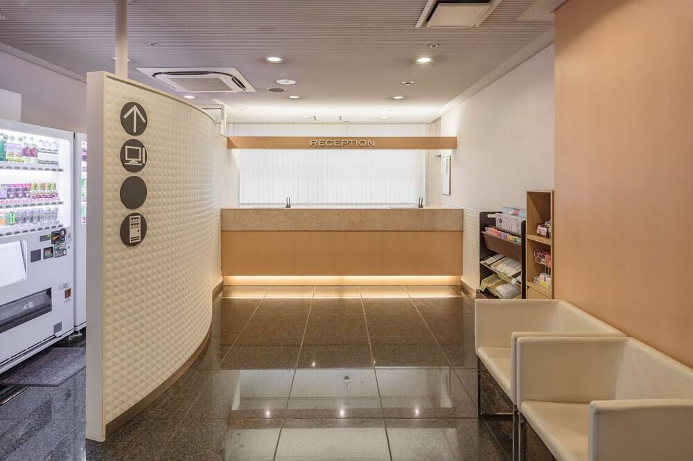 프론트 데스크 / Expedia Group image