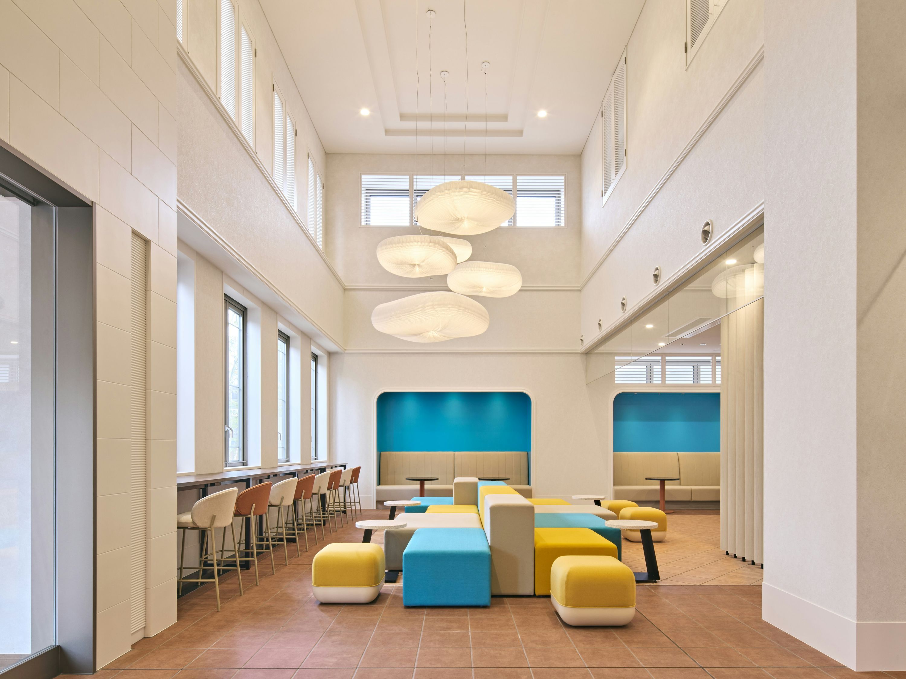 로비 / Leonardo image