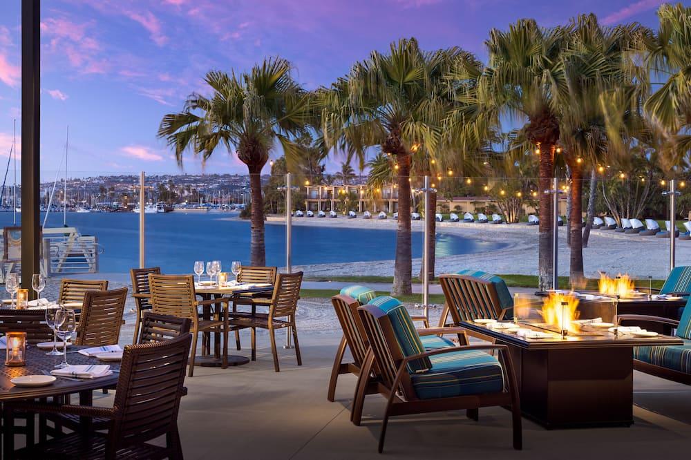 레스토랑 / Expedia Group image