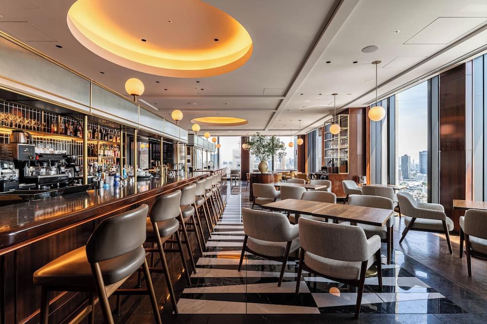 바 / Expedia Group image