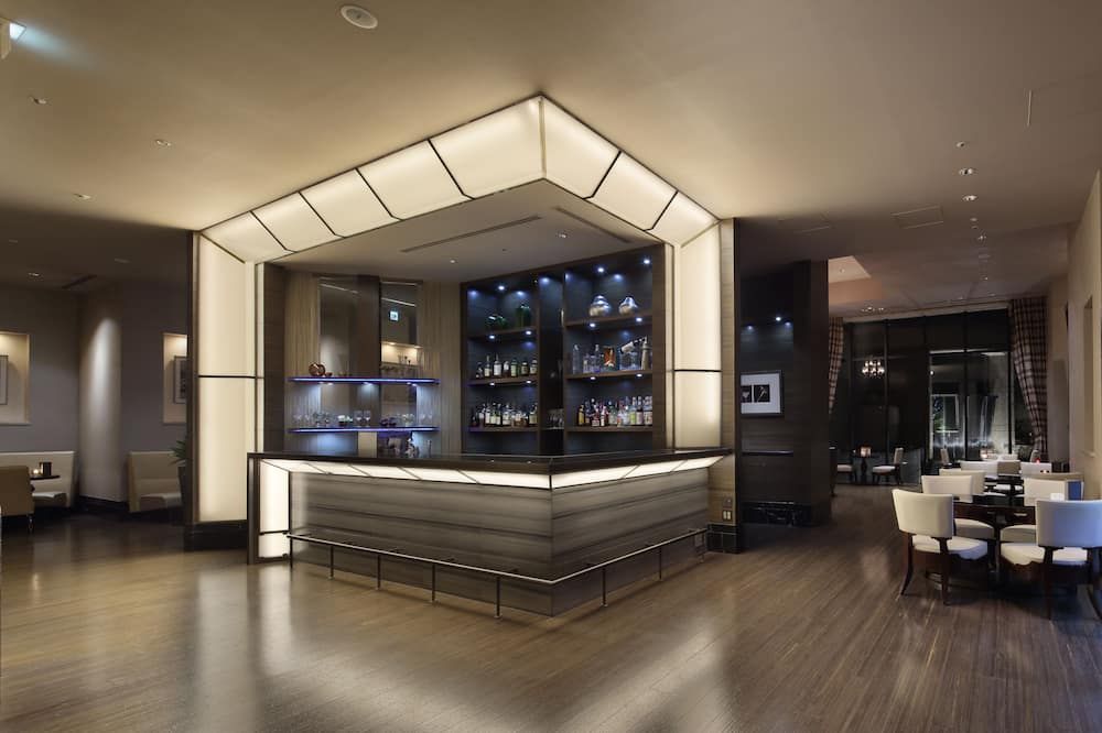 바 / Expedia Group image