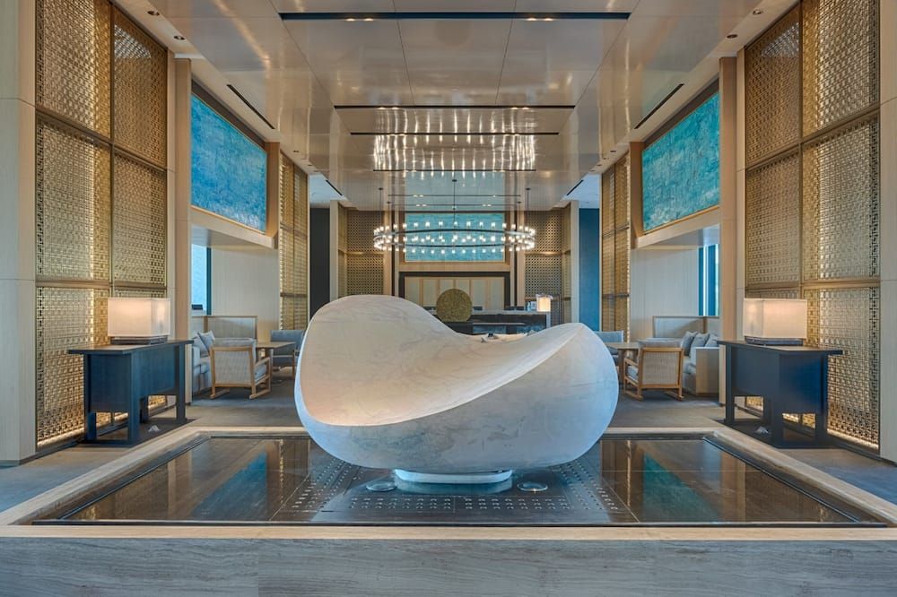 로비 / Expedia Group image