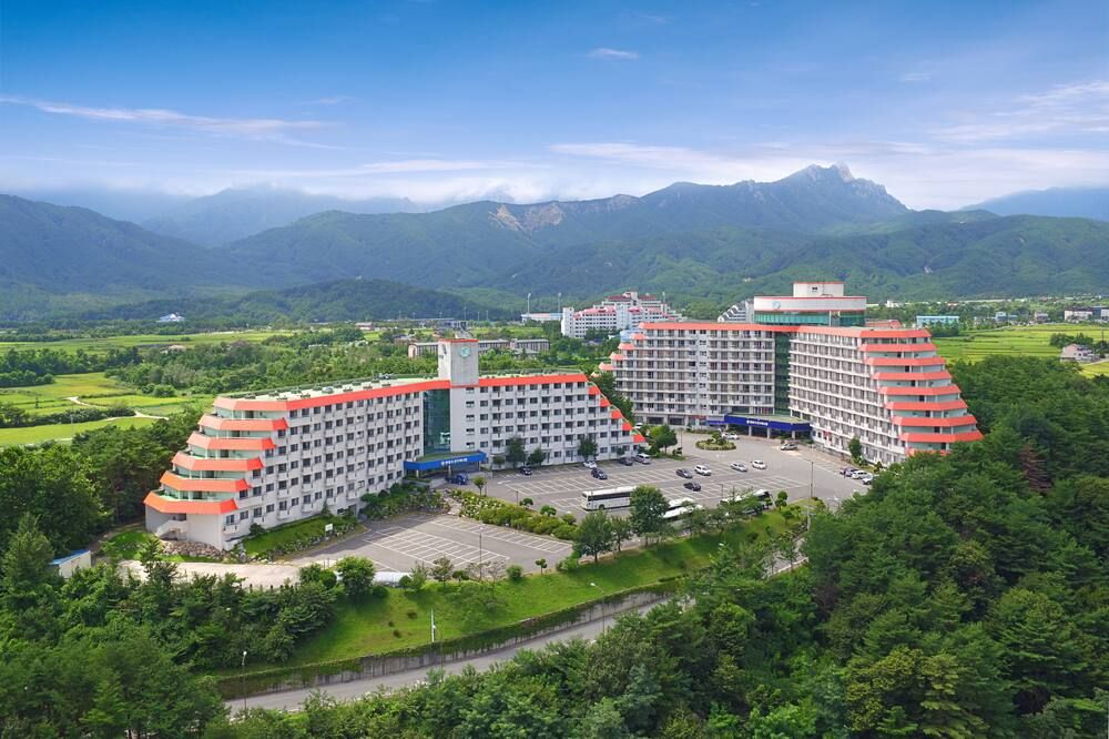 건물 / Expedia Group image