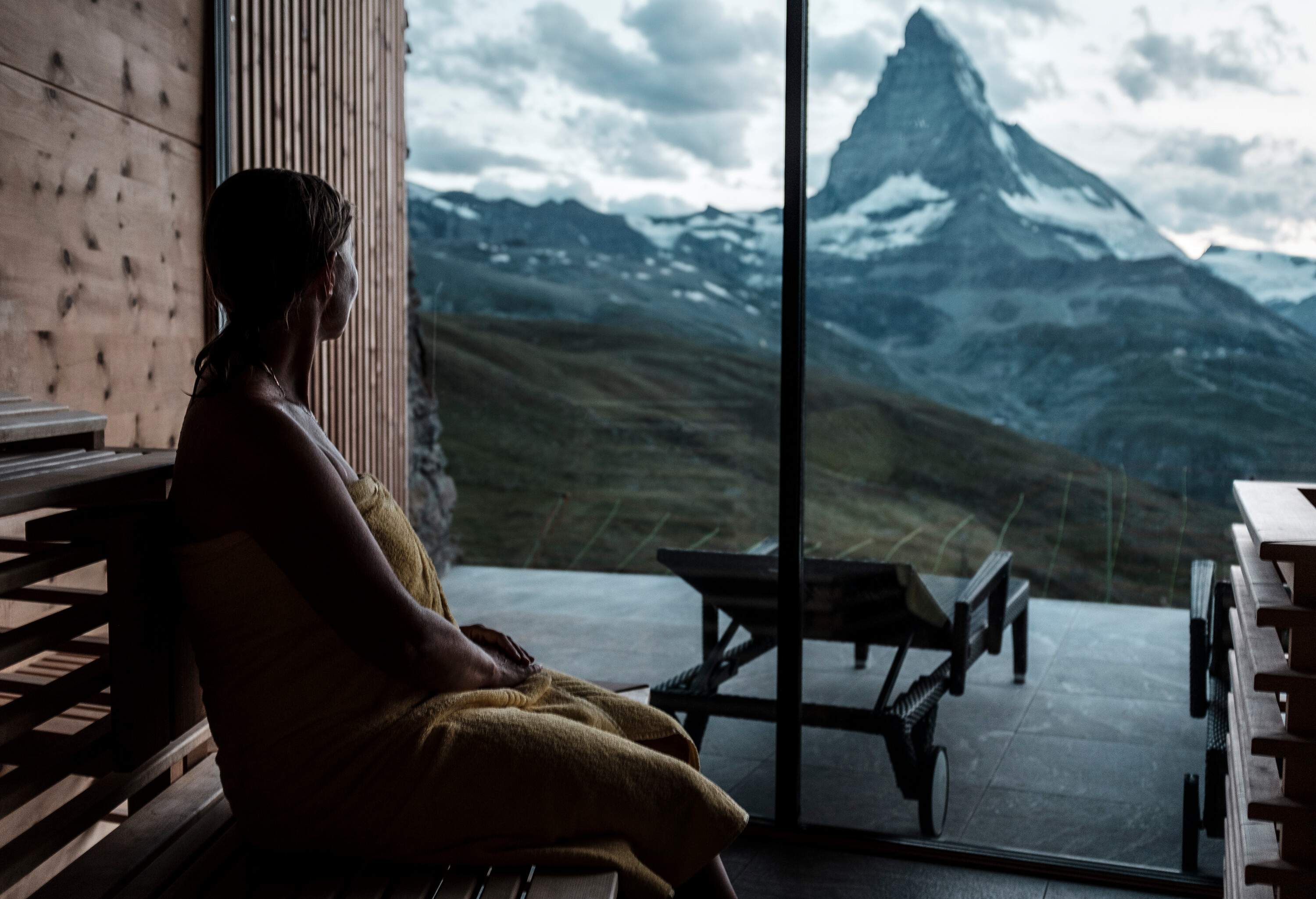 dest_switzerland_zermatt_matterhorn_theme_sauna_wellness_spa_gettyimages-1204625957