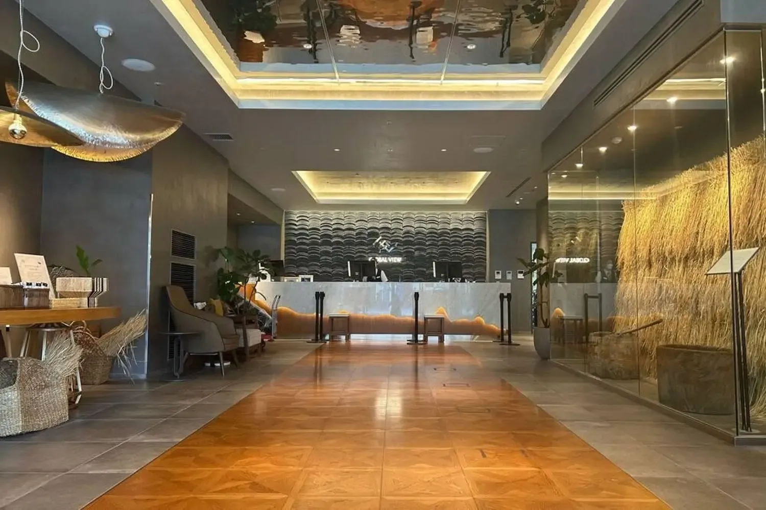 nigatayeog-dobo-1bun-ui-choyeogsegwon-ibjie-jeong-galhan-josig-bwipewa-daeyogjang-saunaleul-gyeombihan-silsoghyeong-bijeuniseu-hotel