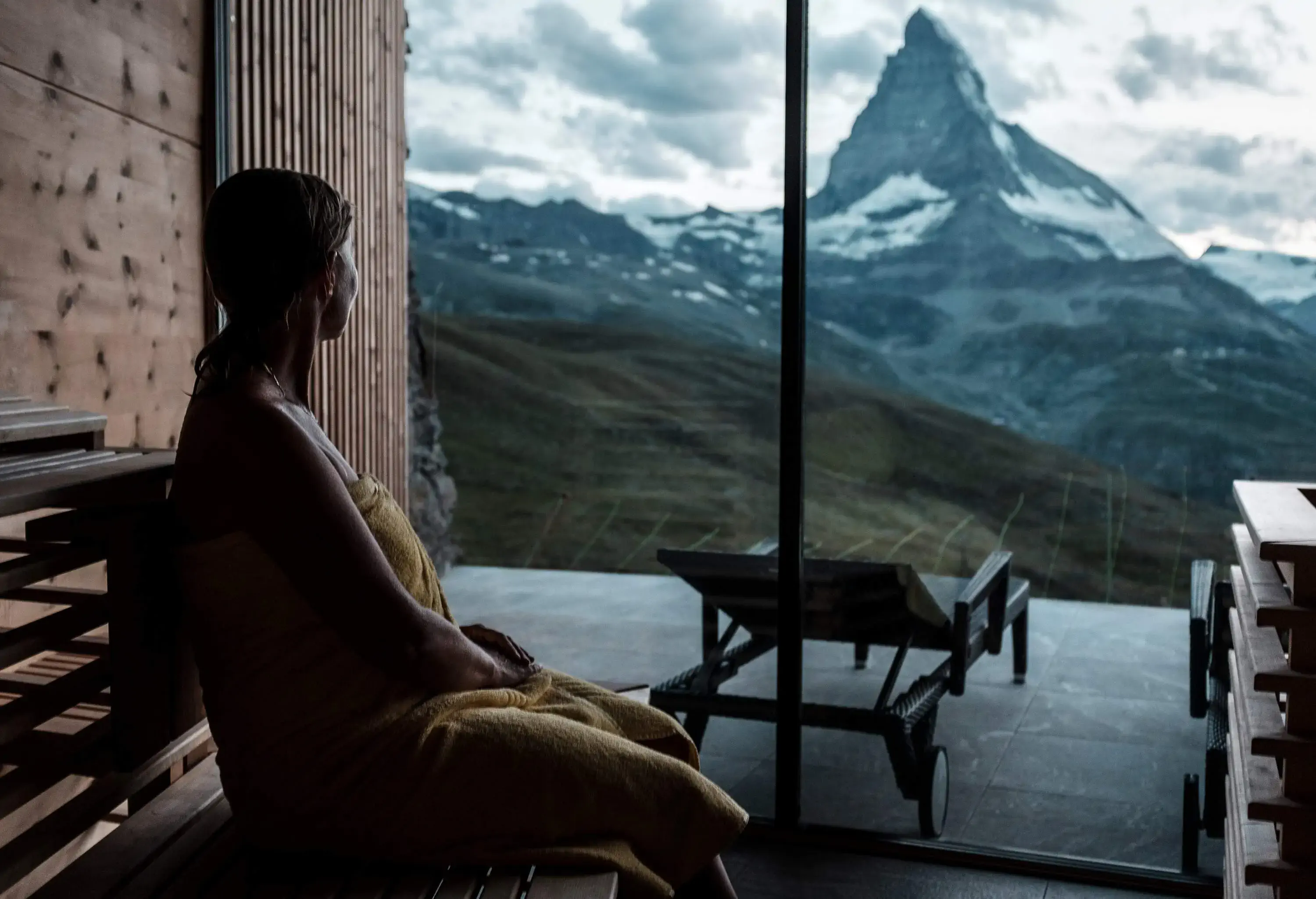dest_switzerland_zermatt_matterhorn_theme_sauna_wellness_spa_gettyimages-1204625957