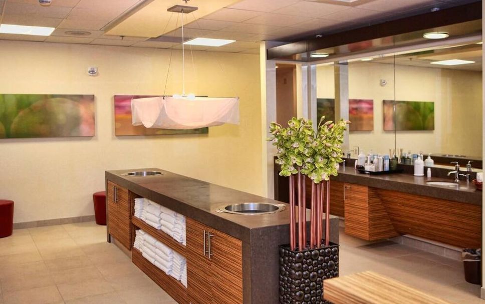 프론트 데스크 사진