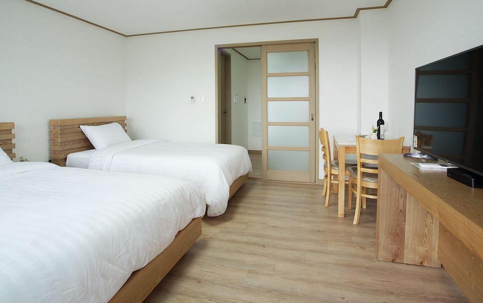 보우힐 리조트 & 펜션, 서귀포시 | 호텔스컴바인 (Bowhill Resort & Pension)
