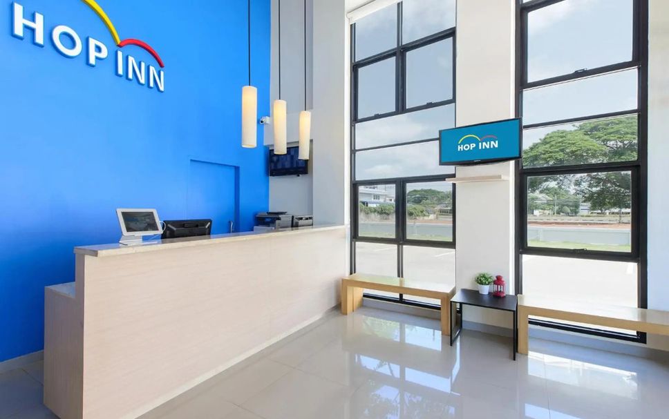 프론트 데스크 사진