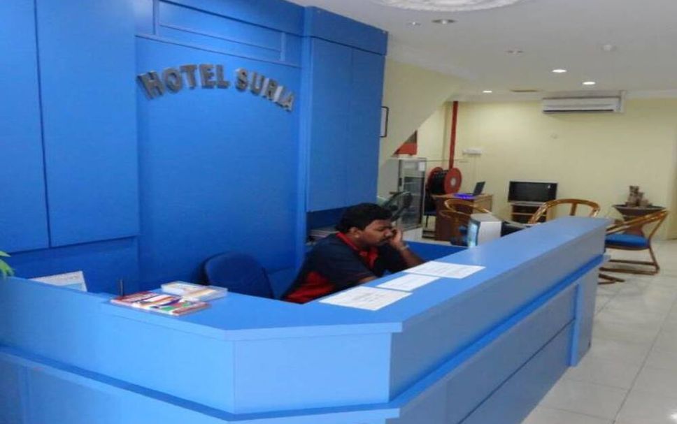 프론트 데스크 사진