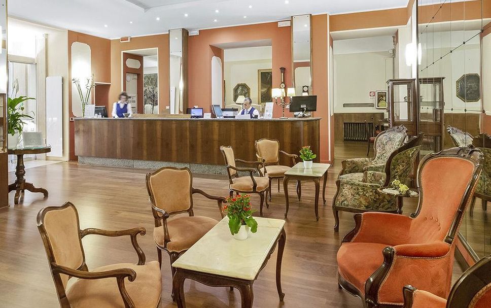 프론트 데스크 사진