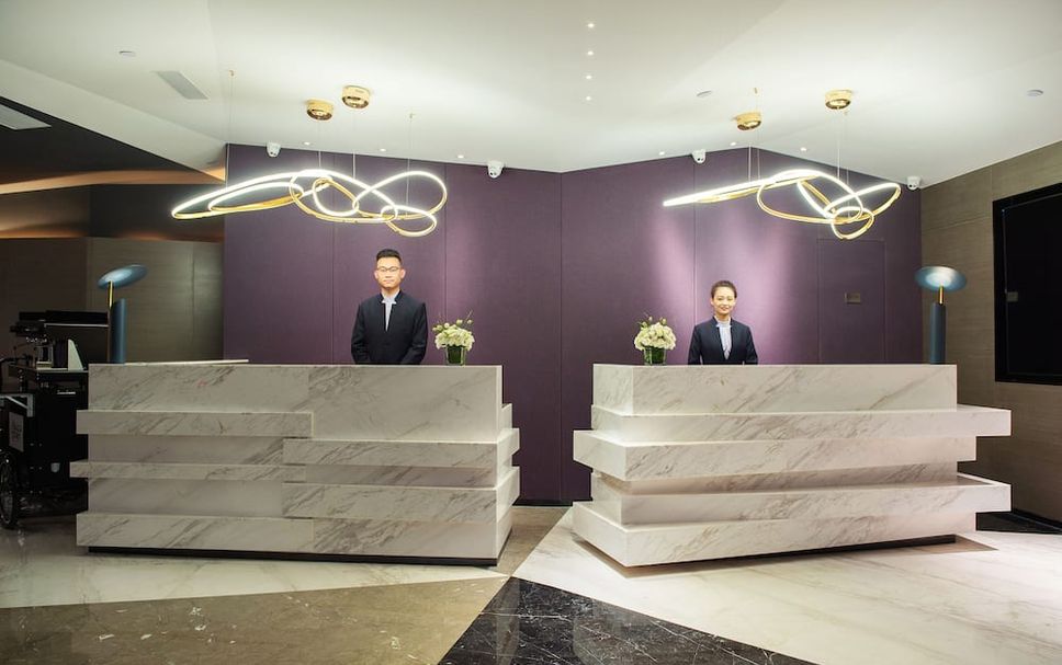 프론트 데스크 사진