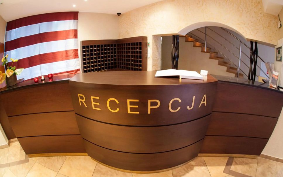 프론트 데스크 사진