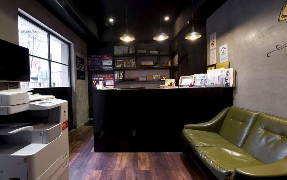 프론트 데스크 사진