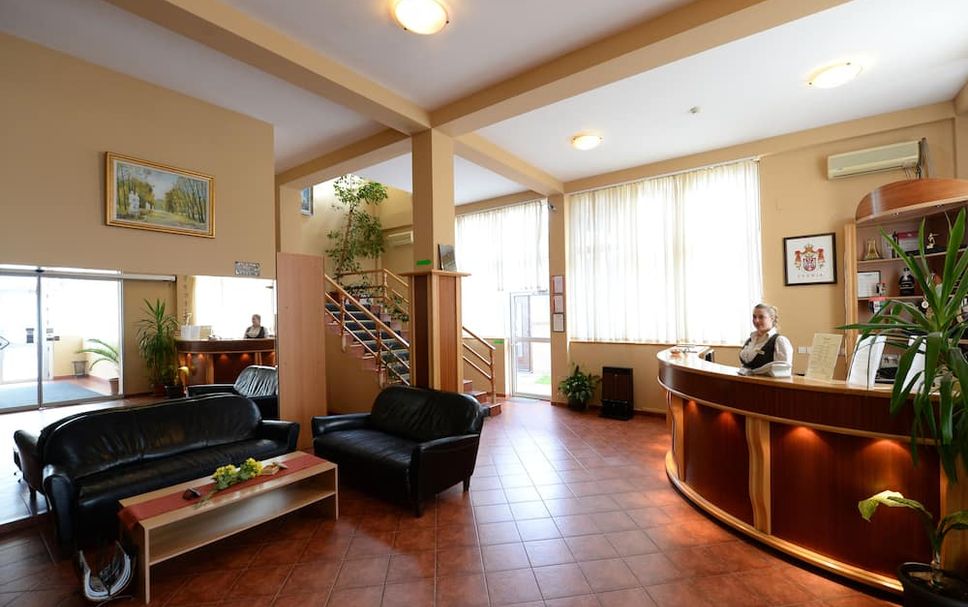 프론트 데스크 사진