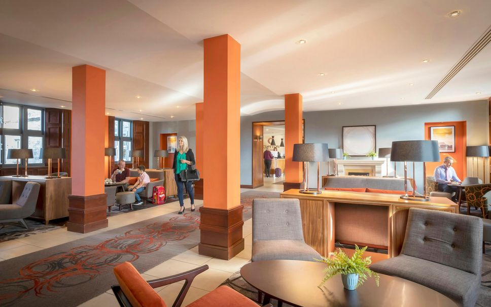 프론트 데스크 사진