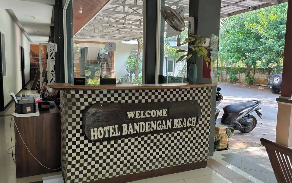 프론트 데스크 사진