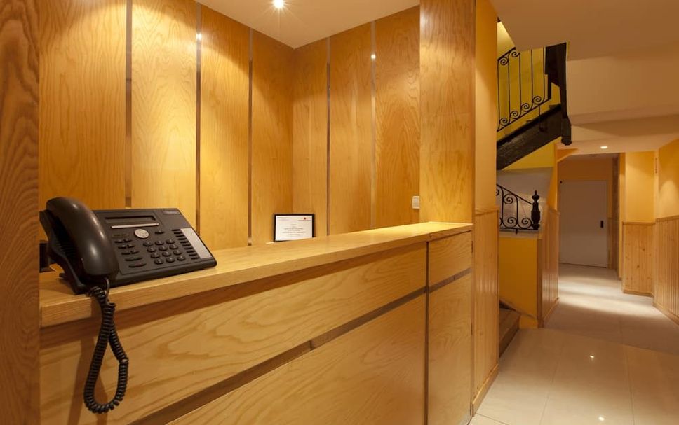 프론트 데스크 사진