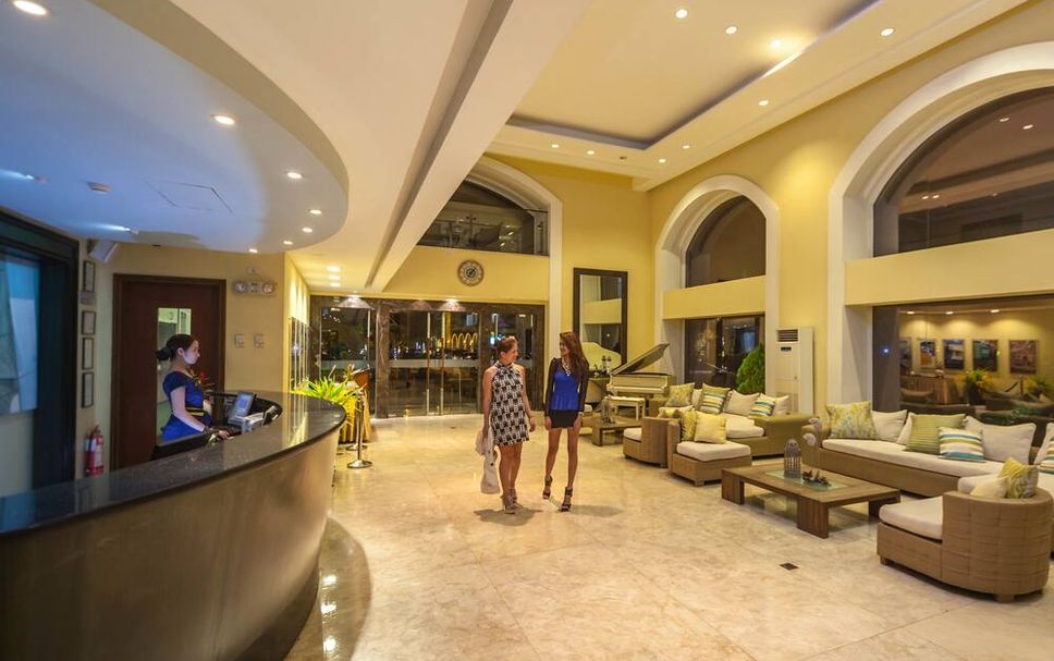 프론트 데스크 사진