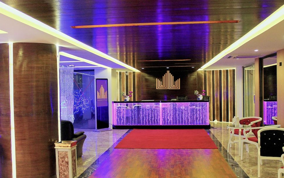 프론트 데스크 사진