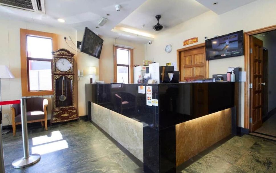 프론트 데스크 사진