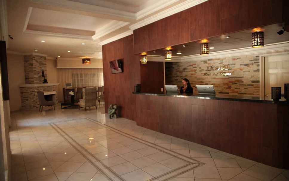 프론트 데스크 사진