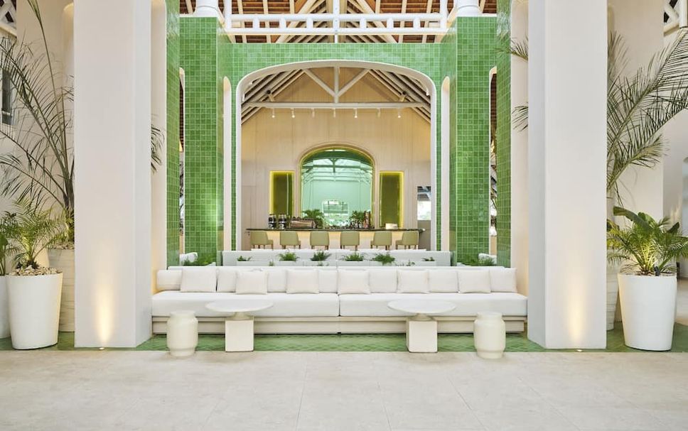 로비 사진