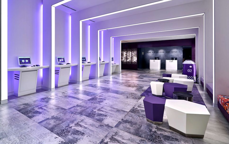 프론트 데스크 사진