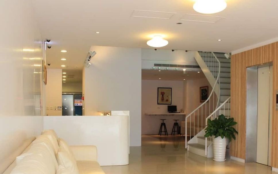 프론트 데스크 사진