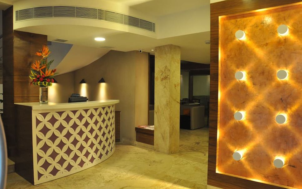 프론트 데스크 사진