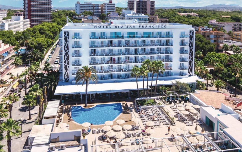 건물 사진