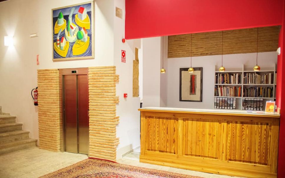 프론트 데스크 사진