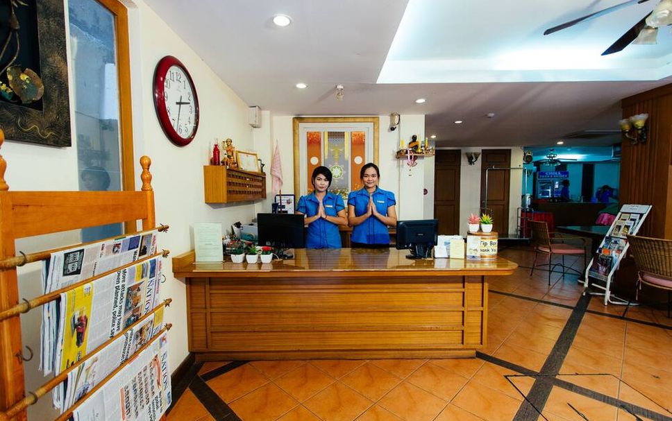 프론트 데스크 사진