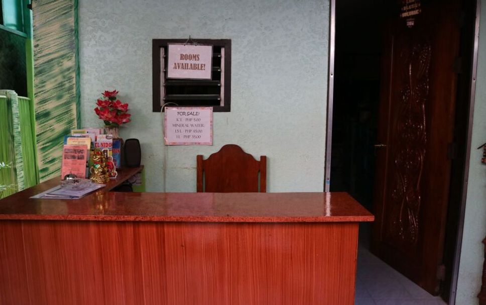 프론트 데스크 사진