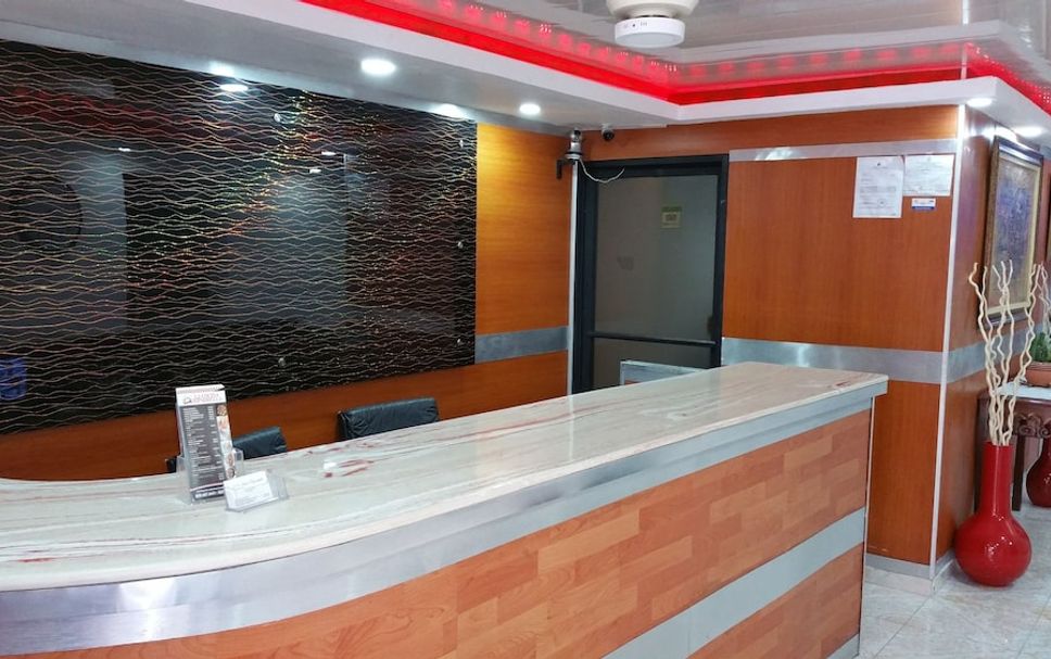 프론트 데스크 사진