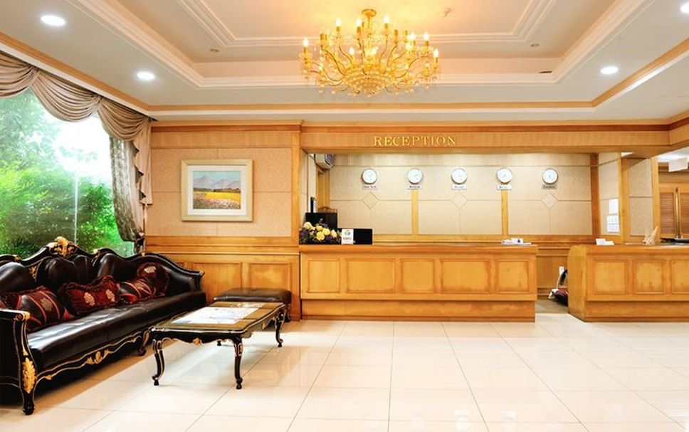 프론트 데스크 사진