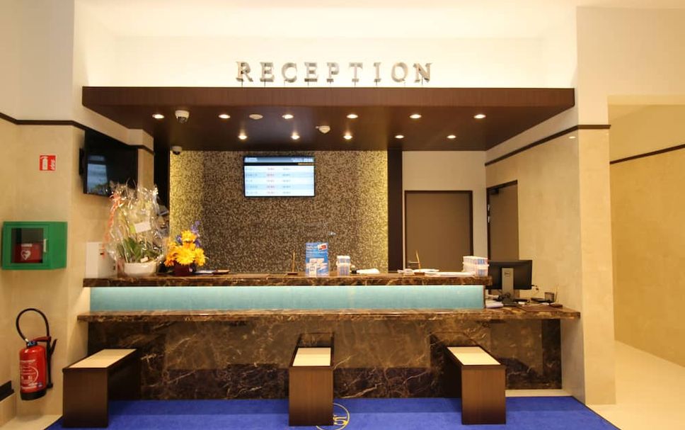 프론트 데스크 사진