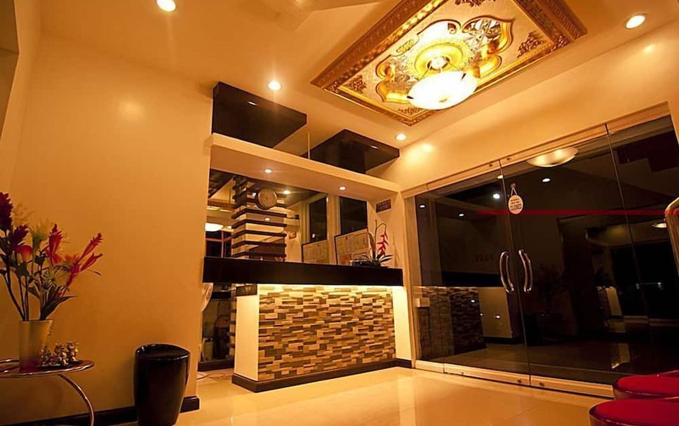 프론트 데스크 사진