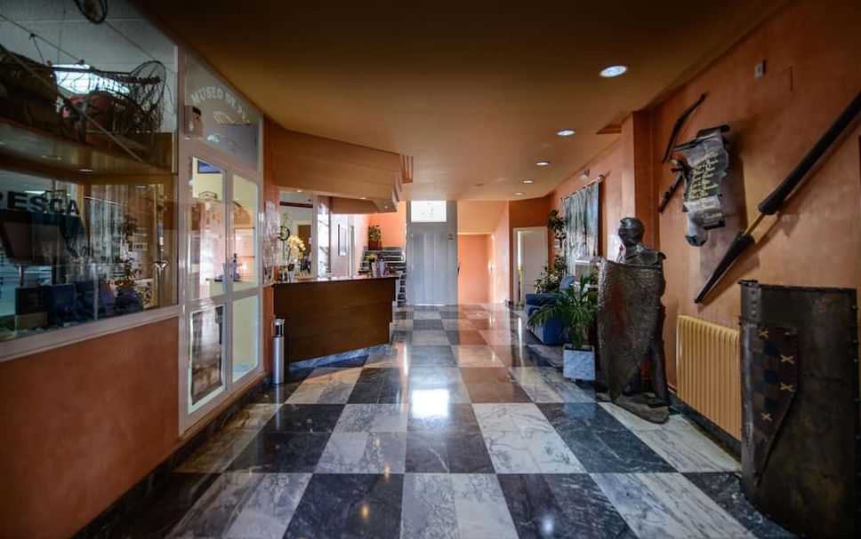 프론트 데스크 사진