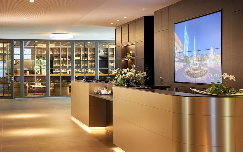 프론트 데스크 사진