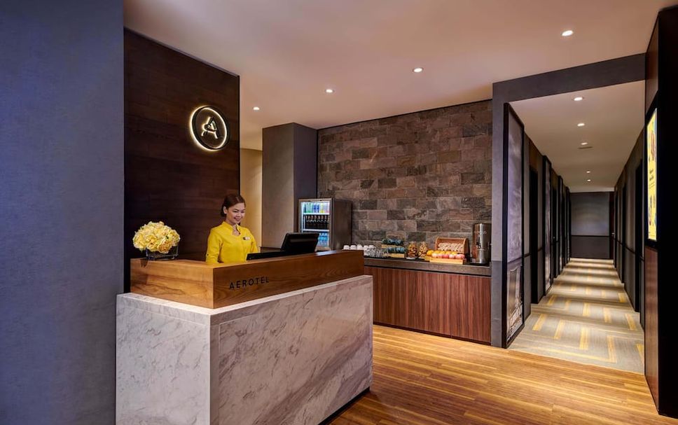 프론트 데스크 사진