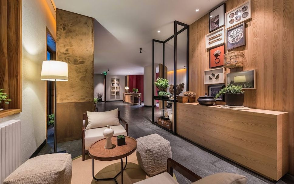 프론트 데스크 사진