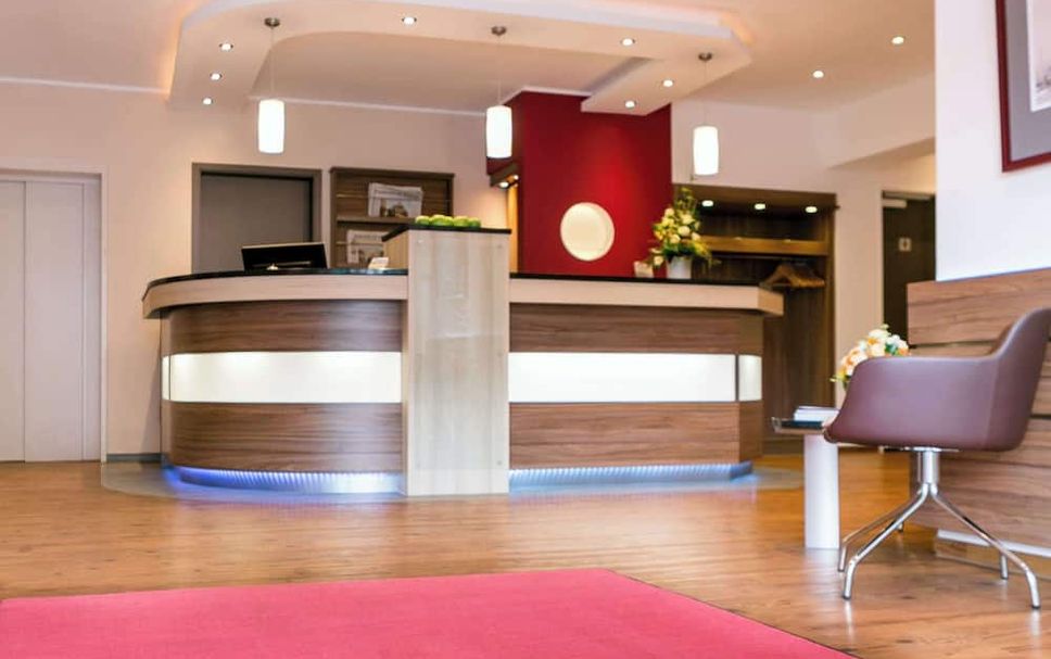 프론트 데스크 사진