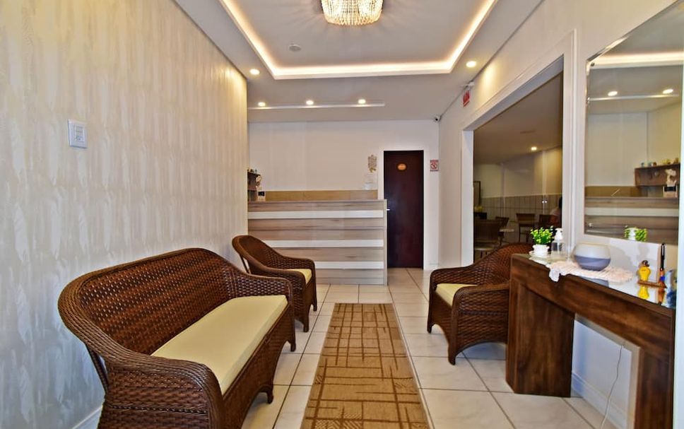 프론트 데스크 사진