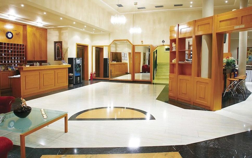 프론트 데스크 사진