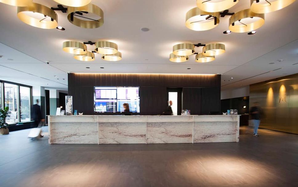 프론트 데스크 사진