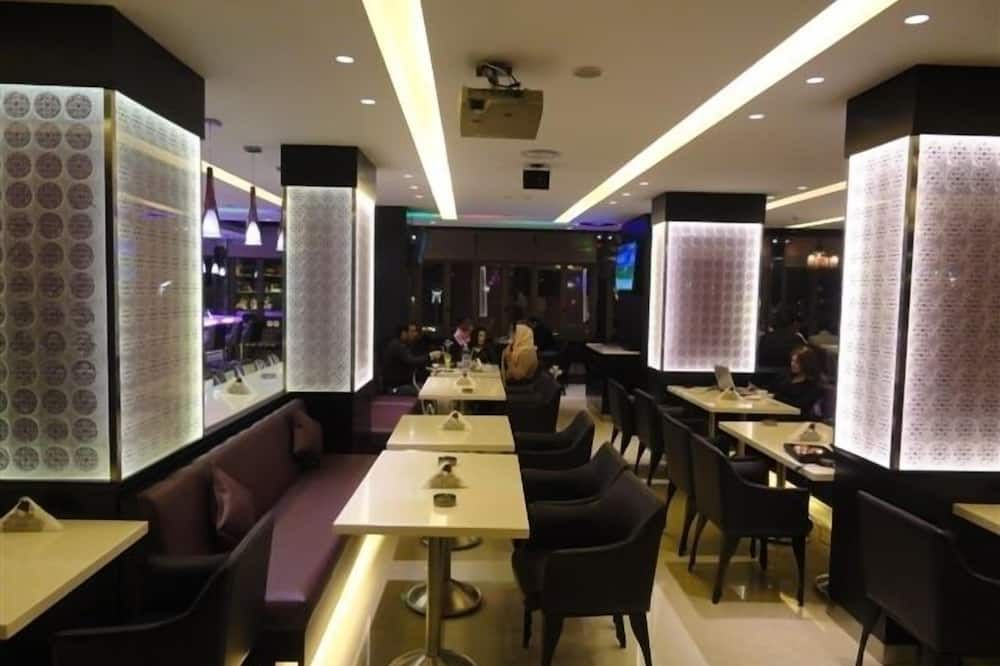레스토랑 사진