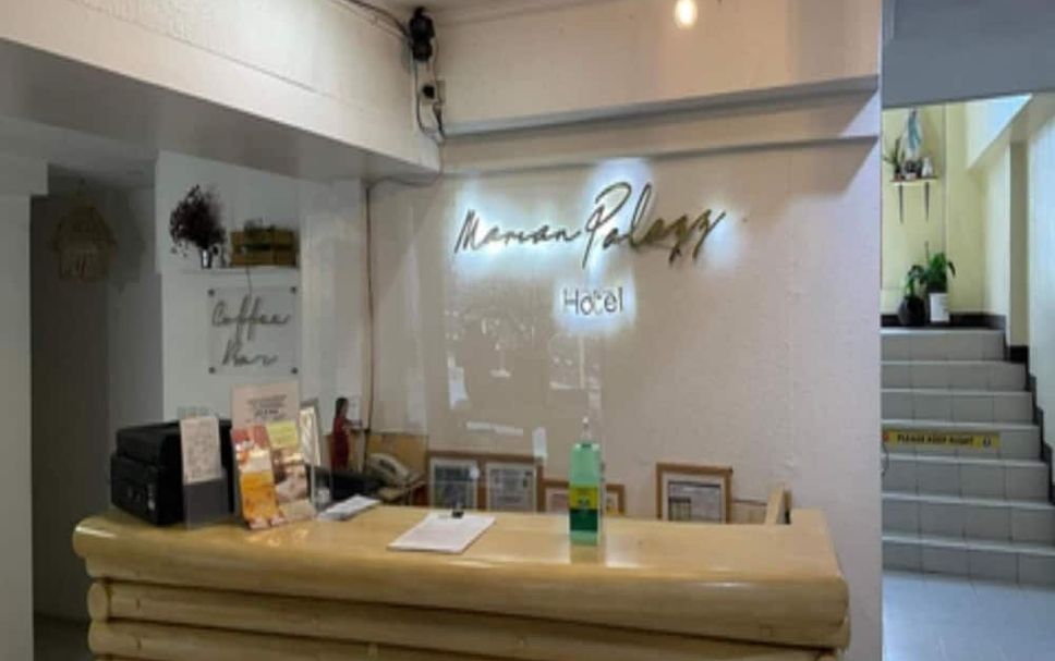 프론트 데스크 사진